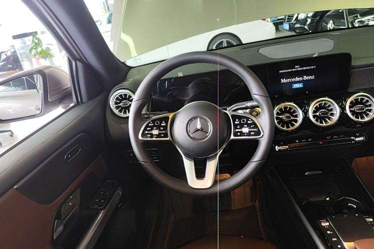 Used Mercedes-Benz GLB 2022 GLB 220 Fashion Model Steering Wheel