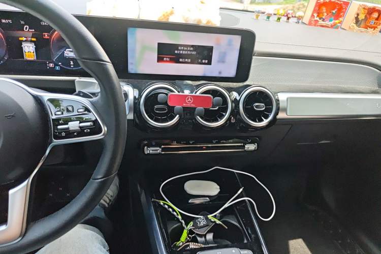 Used Mercedes-Benz GLB 2022 Second Facelift GLB 200 Dynamic Edition Audio And AC Panel