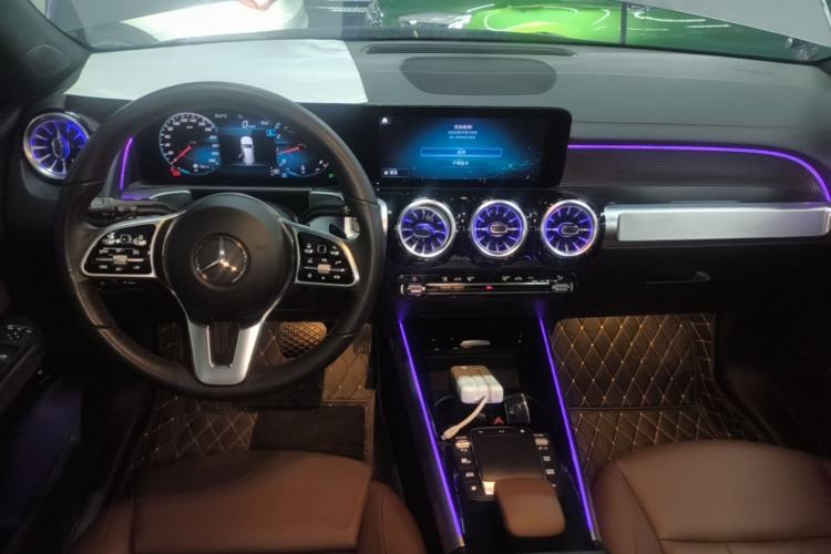 Used Mercedes-Benz GLB 2022 GLB 220 Fashion Model Center Console
