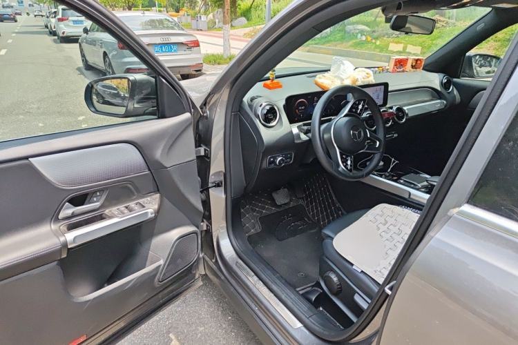 Used Mercedes-Benz GLB 2022 Second Facelift GLB 200 Dynamic Edition Driver Seat