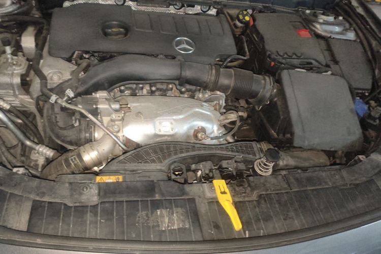 Used Mercedes-Benz GLB 2022 GLB 220 Fashion Model Engine Bay