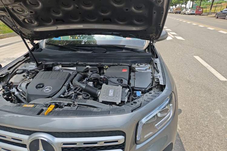 Used Mercedes-Benz GLB 2022 Second Facelift GLB 200 Dynamic Edition Engine Bay Left