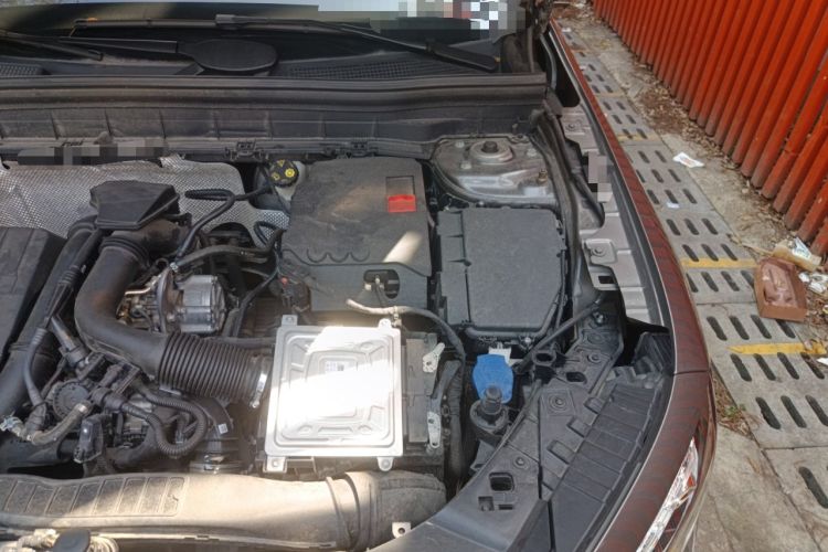 Used Mercedes-Benz GLB 2022 Second Facelift GLB 200 Dynamic Edition Engine Bay Left
