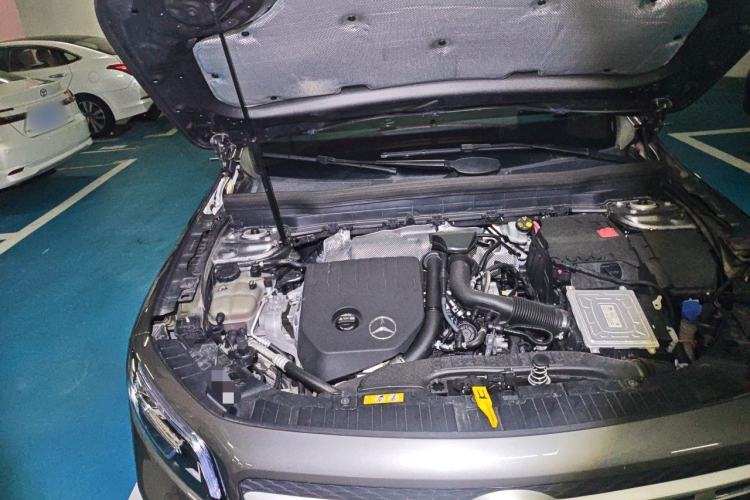 Used Mercedes-Benz GLB 2022 Second Facelift GLB 200 Fashion Edition Engine Bay Right