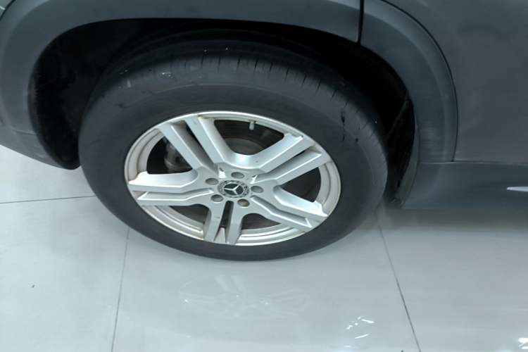 Used Mercedes-Benz GLB 2022 Second Facelift GLB 200 Dynamic Edition Exterior 5