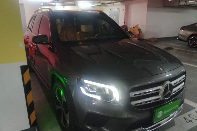 Used Mercedes-Benz GLB 2022 GLB 220 Fashion Model Front Right 45 Deg