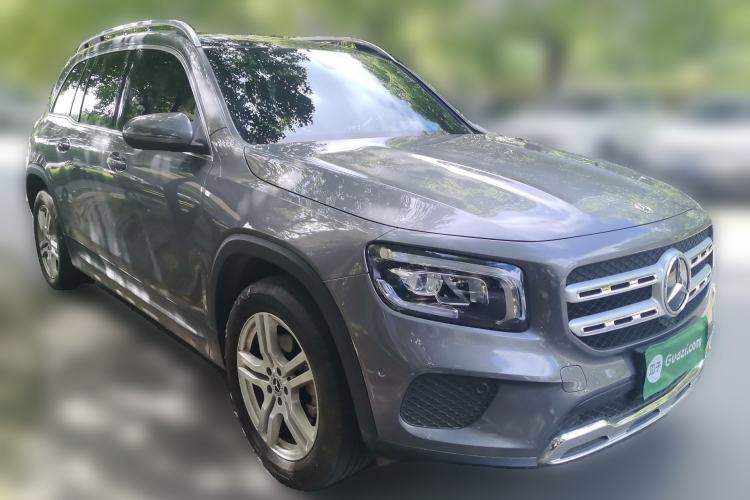 Used Mercedes-Benz GLB 2022 Second Facelift GLB 200 Fashion Edition Front Right 45 Deg