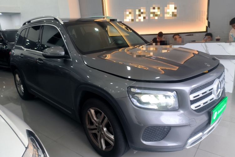 Used Mercedes-Benz GLB 2022 Second Facelift GLB 200 Dynamic Edition Front Right 45 Deg