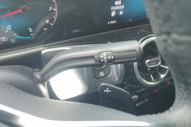 Used Mercedes-Benz GLB 2022 Second Facelift GLB 200 Dynamic Edition Gear Lever