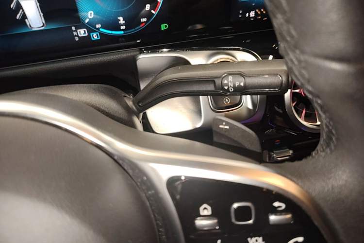 Used Mercedes-Benz GLB 2022 Refresh GLB 200 Dynamic Edition Gear Lever