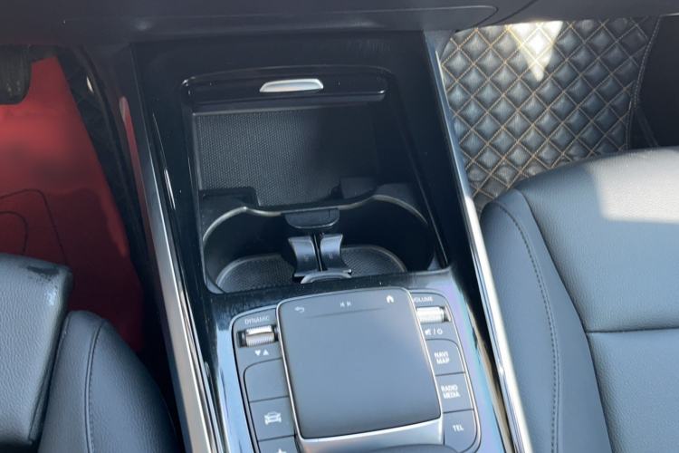 Used Mercedes-Benz GLB 2022 Second Facelift GLB 200 Dynamic Edition Gear Lever