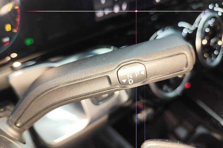 Used Mercedes-Benz GLB 2022 Second Facelift GLB 200 Fashion Edition Gear Lever