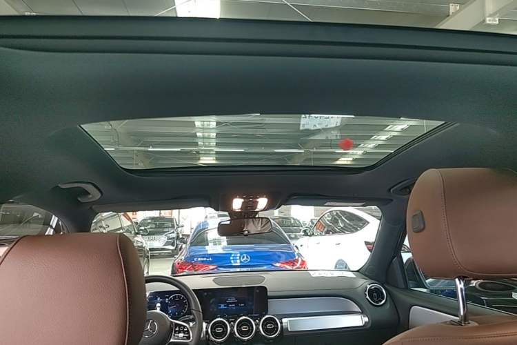 Used Mercedes-Benz GLB 2022 GLB 200 Dynamic Edition Headliner