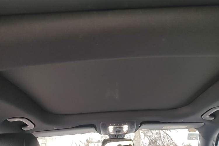 Used Mercedes-Benz GLB 2022 Second Facelift GLB 200 Dynamic Edition Headliner