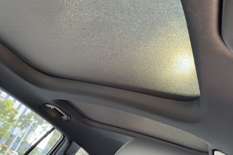 Used Mercedes-Benz GLB 2022 Second Facelift GLB 200 Dynamic Edition Headliner