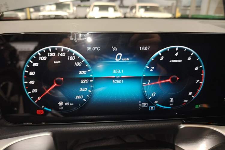 Used Mercedes-Benz GLB 2022 Refresh GLB 200 Dynamic Edition Instrument Cluster