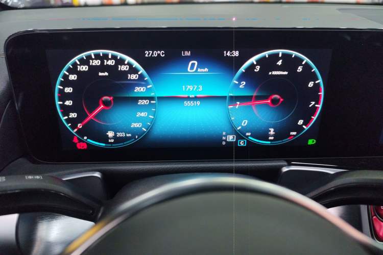 Used Mercedes-Benz GLB 2022 Second Facelift GLB 200 Fashion Edition Instrument Cluster