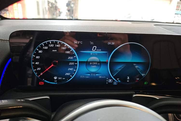 Used Mercedes-Benz GLB 2022 GLB 220 Dynamic Edition Instrument Cluster