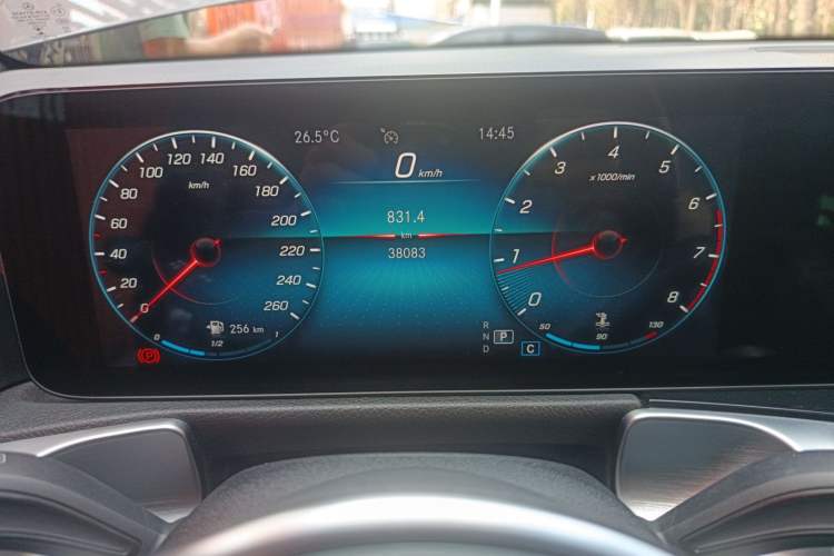 Used Mercedes-Benz GLB 2022 Second Facelift GLB 200 Dynamic Edition Instrument Cluster