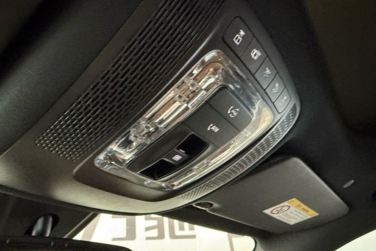 Used Mercedes-Benz GLB 2022 Second Facelift GLB 200 Dynamic Edition Interior 1