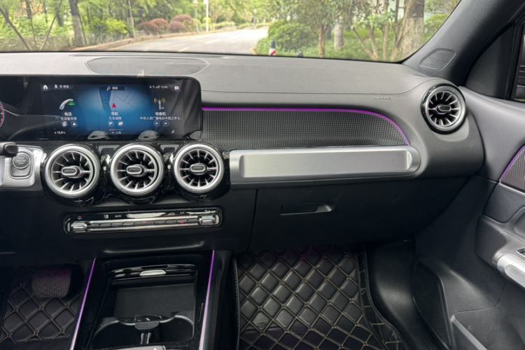 Used Mercedes-Benz GLB 2022 Refresh GLB 200 Dynamic Edition Interior 2