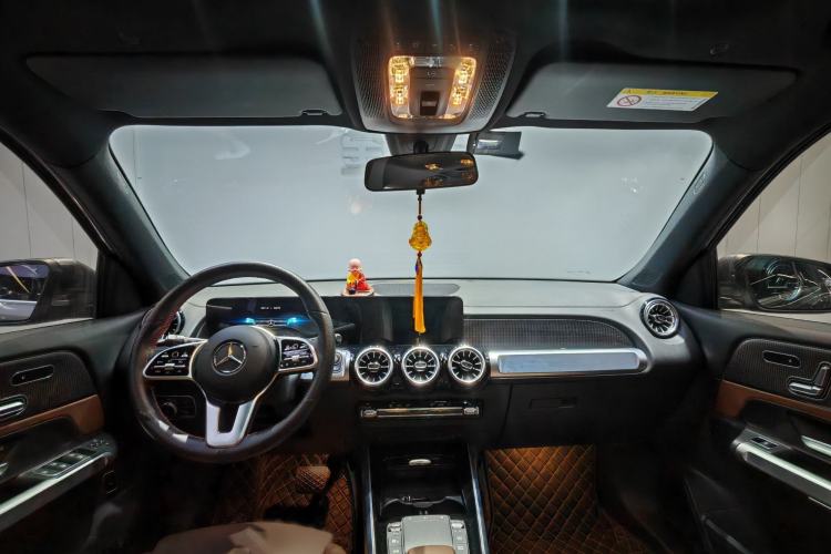 Used Mercedes-Benz GLB 2022 GLB 200 Stylish Edition Interior 3