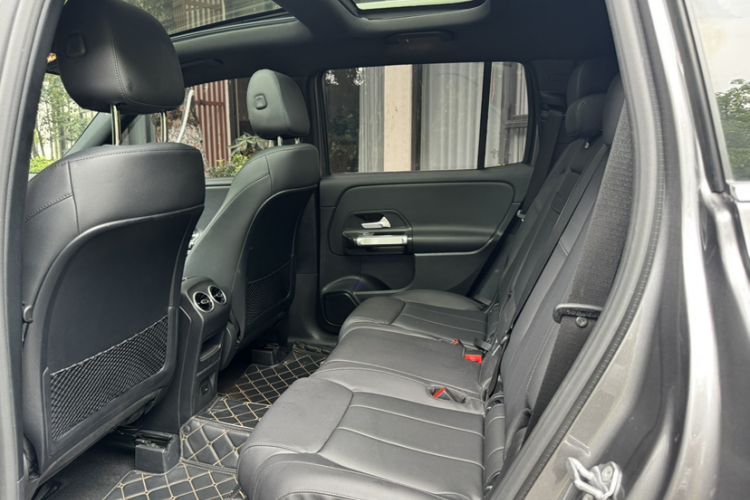 Used Mercedes-Benz GLB 2022 Refresh GLB 200 Dynamic Edition Interior 3