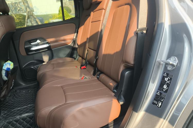 Used Mercedes-Benz GLB 2022 Second Facelift GLB 200 Fashion Edition Interior 4