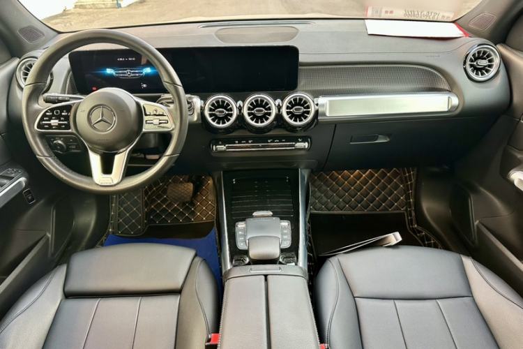 Used Mercedes-Benz GLB 2022 GLB 220 Dynamic Edition Interior 4