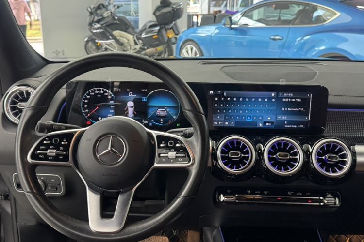 Used Mercedes-Benz GLB 2022 GLB 220 Dynamic Edition Interior 5