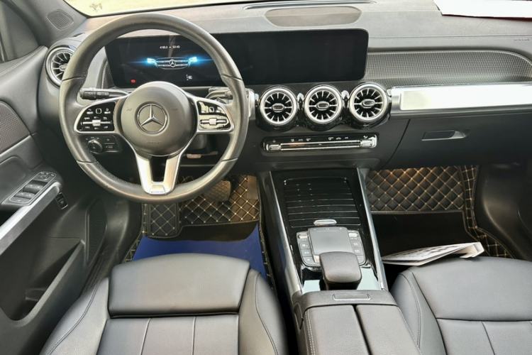 Used Mercedes-Benz GLB 2022 GLB 220 Dynamic Edition Interior 7
