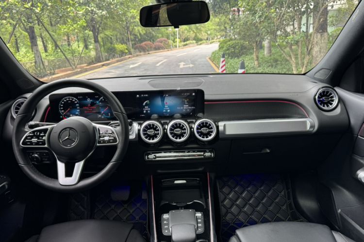 Used Mercedes-Benz GLB 2022 Refresh GLB 200 Dynamic Edition Interior 9