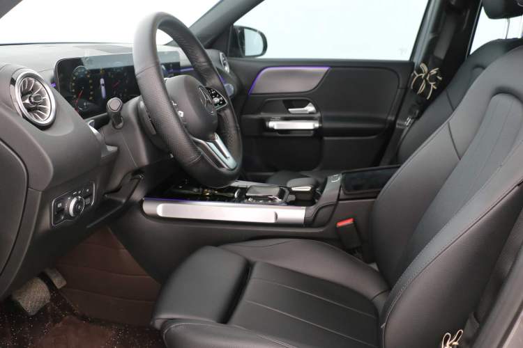Used Mercedes-Benz GLB 2022 Refresh GLB 200 Dynamic Edition Left Front Seat