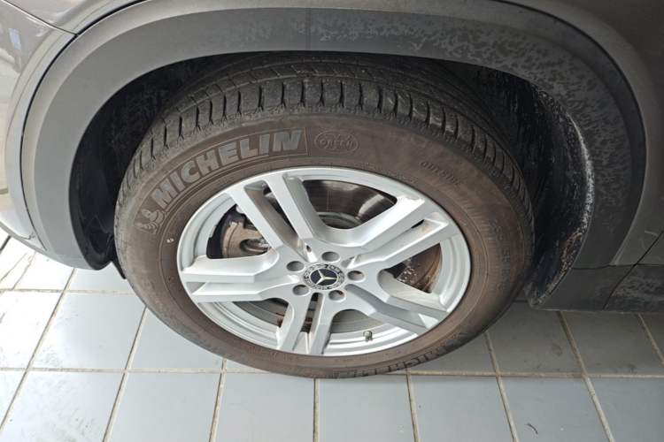 Used Mercedes-Benz GLB 2022 GLB 220 Dynamic Edition Left Front Wheel Hub
