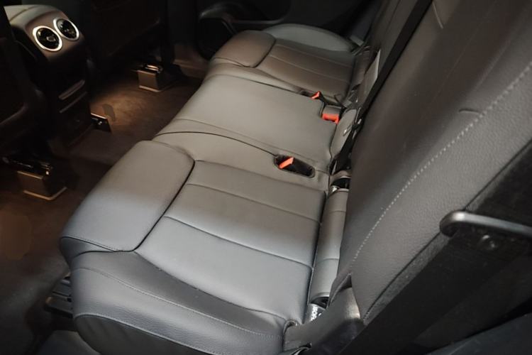 Used Mercedes-Benz GLB 2022 Refresh GLB 200 Dynamic Edition Left Rear Seat
