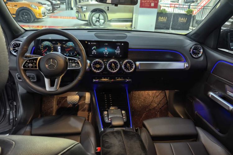 Used Mercedes-Benz GLB 2022 Refresh GLB 200 Dynamic Edition Right Front Seat