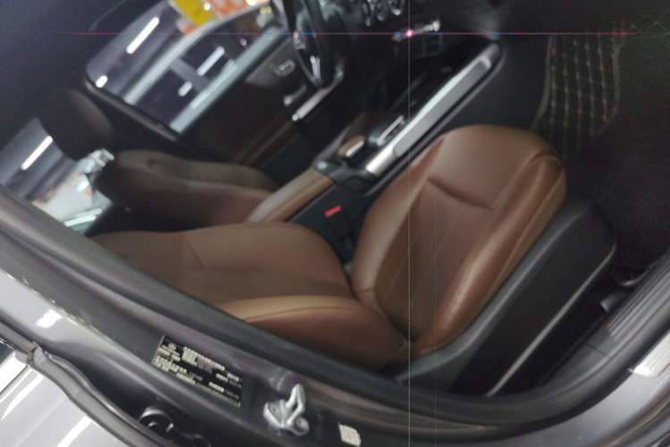 Used Mercedes-Benz GLB 2022 Second Facelift GLB 200 Fashion Edition Right Front Seat