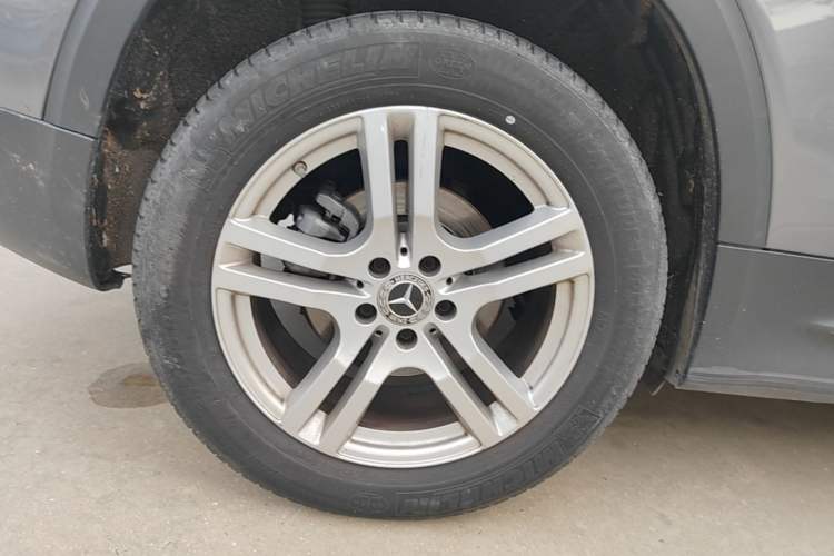 Used Mercedes-Benz GLB 2022 Second Facelift GLB 200 Dynamic Edition Right Rear Wheel Hub
