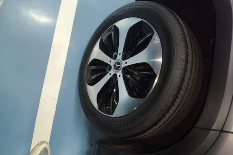 Used Mercedes-Benz GLB 2022 GLB 220 Fashion Model Right Rear Wheel Hub