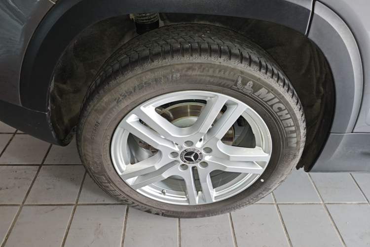 Used Mercedes-Benz GLB 2022 GLB 220 Dynamic Edition Right Rear Wheel Hub