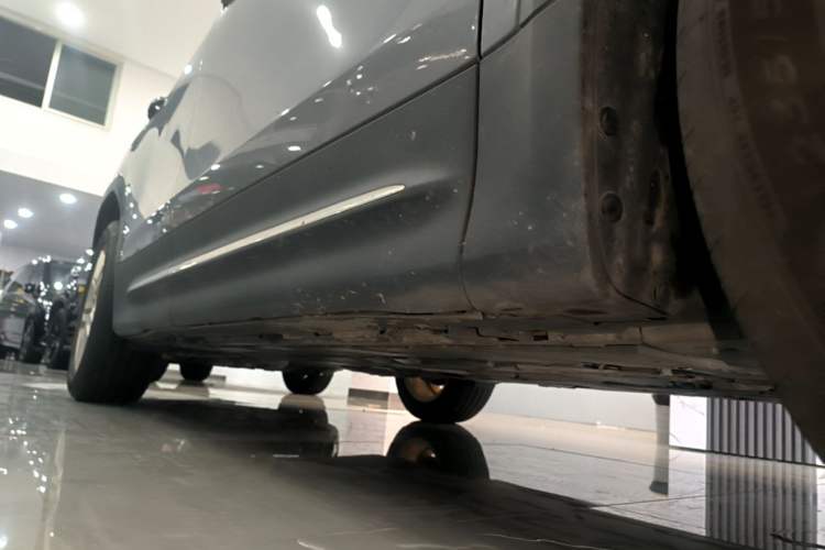 Used Mercedes-Benz GLB 2022 Second Facelift GLB 200 Dynamic Edition Right Side Sill