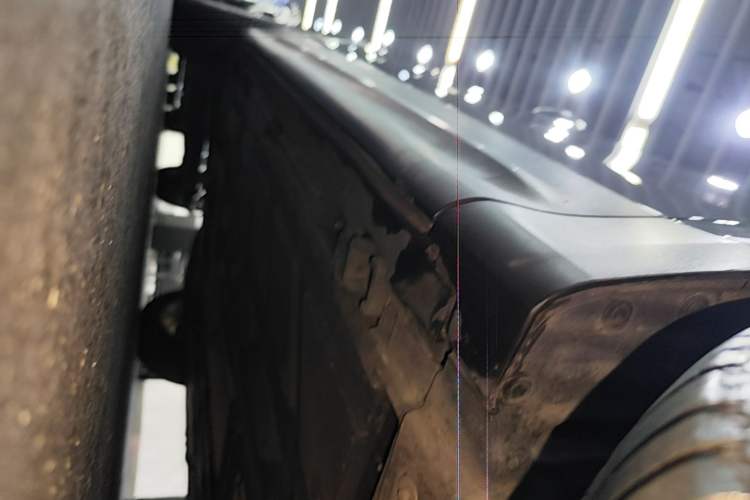 Used Mercedes-Benz GLB 2022 Second Facelift GLB 200 Fashion Edition Right Side Sill