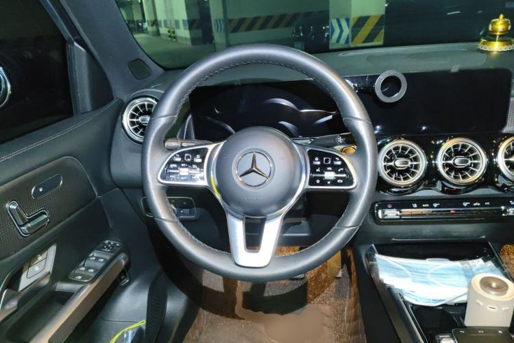 Used Mercedes-Benz GLB 2022 GLB 220 Fashion Model Steering Wheel