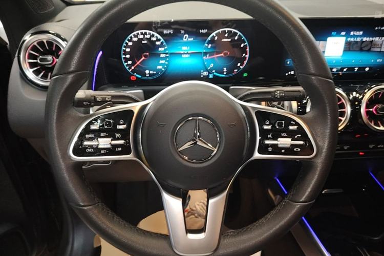 Used Mercedes-Benz GLB 2022 Refresh GLB 200 Dynamic Edition Steering Wheel