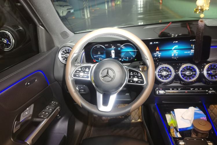 Used Mercedes-Benz GLB 2022 GLB 220 Dynamic Edition Steering Wheel