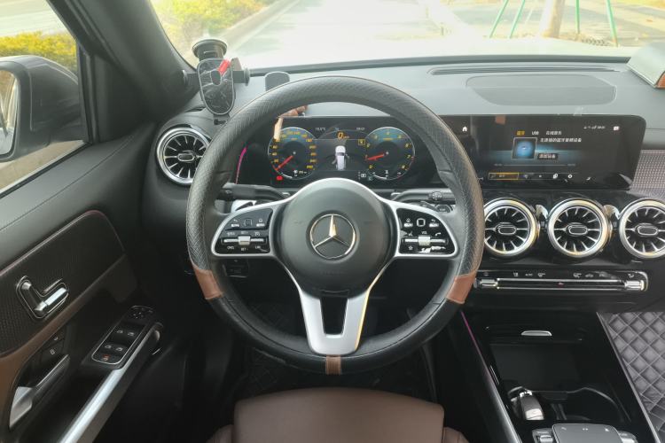 Used Mercedes-Benz GLB 2022 Second Facelift GLB 200 Fashion Edition Steering Wheel