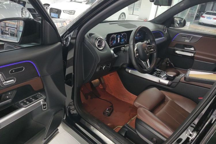 Used Mercedes-Benz GLB 2022 GLB 200 Stylish Edition Driver Seat