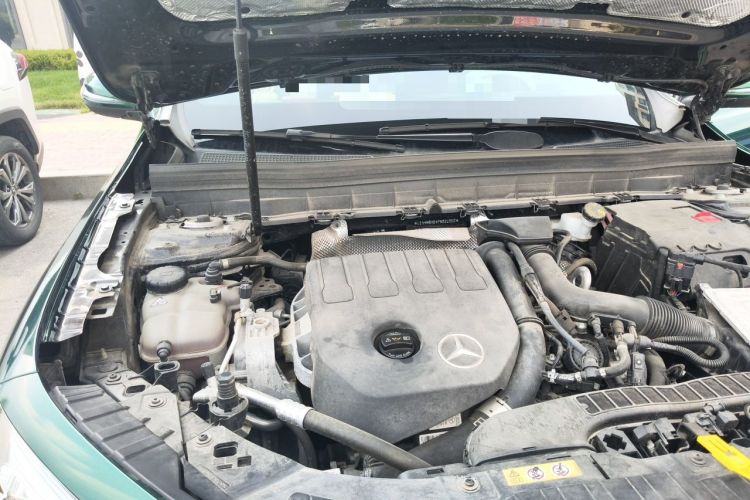 Used Mercedes-Benz GLB 2022 Second Facelift GLB 200 Dynamic Edition Engine Bay Right