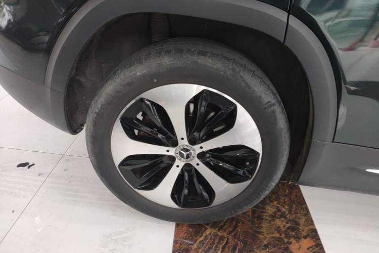 Used Mercedes-Benz GLB 2022 GLB 200 Stylish Edition Right Rear Wheel Hub
