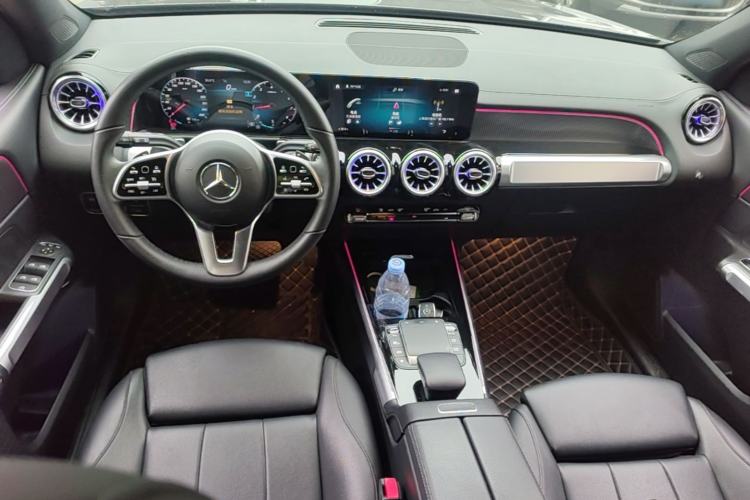 Used Mercedes-Benz GLB 2022 Updated GLB 200 Fashion Edition Center Console